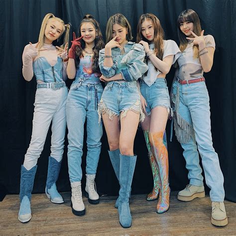 new jeans kpop store