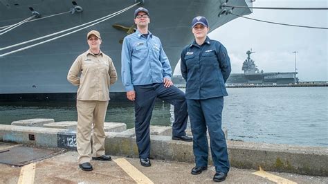 ukchat.site:new navy uniform boots