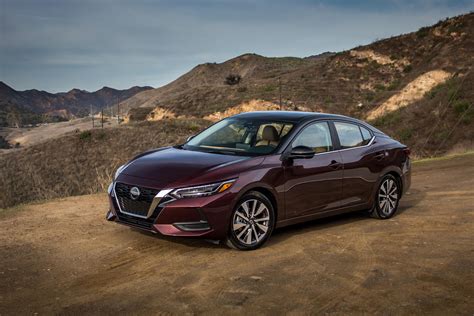 new nissan sentra sale features