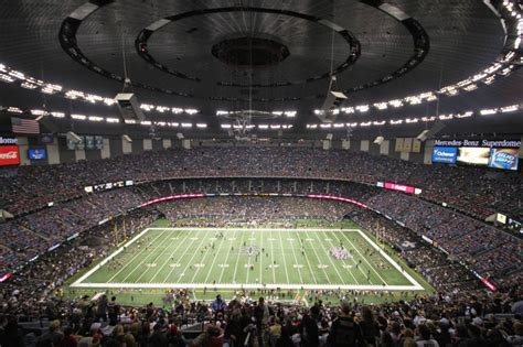 new orleans football stadium address