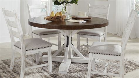 Watch New Table For Two New