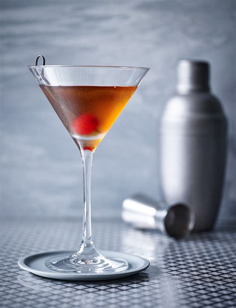 new york manhattan cocktail