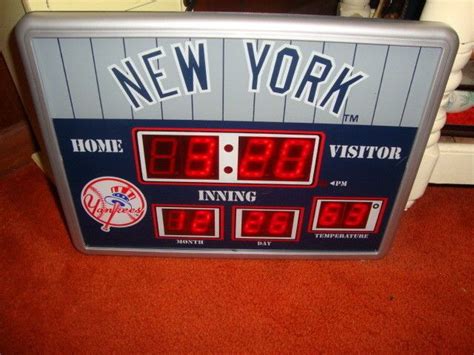 new york yankees scoreboard wall clock