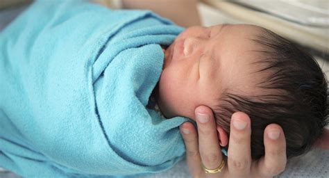 Newborn Won't Keep Hands In Swaddle