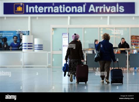 newcastle airport flight arrivals information