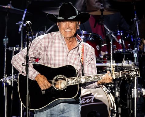 news about george strait