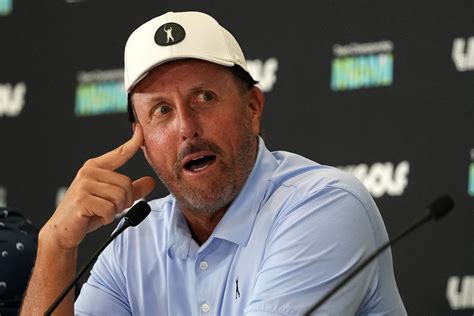 news about phil mickelson today
