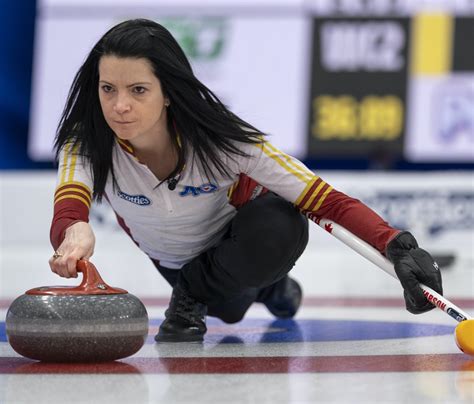 news in canadian curling