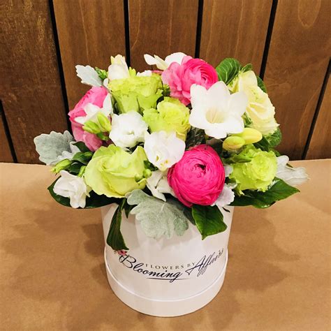 Weekly Design Bouquet in 2020 Online flower delivery