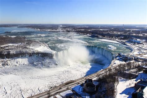 Discover Winter Wonderland at Niagara Falls, Canada: A Spectacular Ice-Filled Adventure