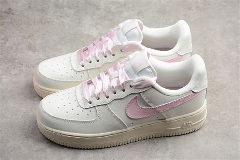 nike air force one shoes women