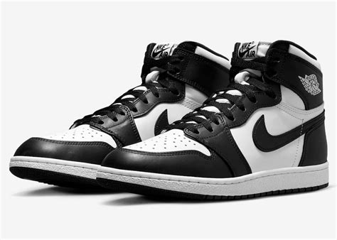 Nike air jordan 1 retro high panda black and white twist