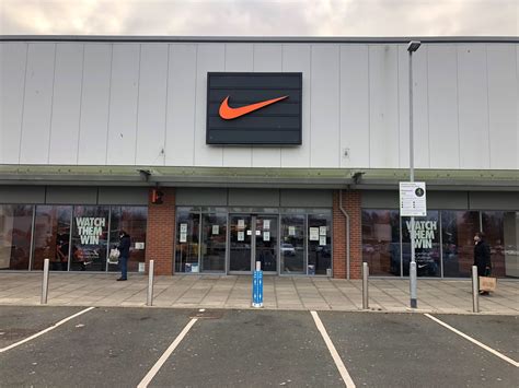 nike factory outlet near me