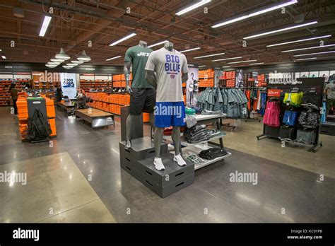 nike factory store tanger outlet mall