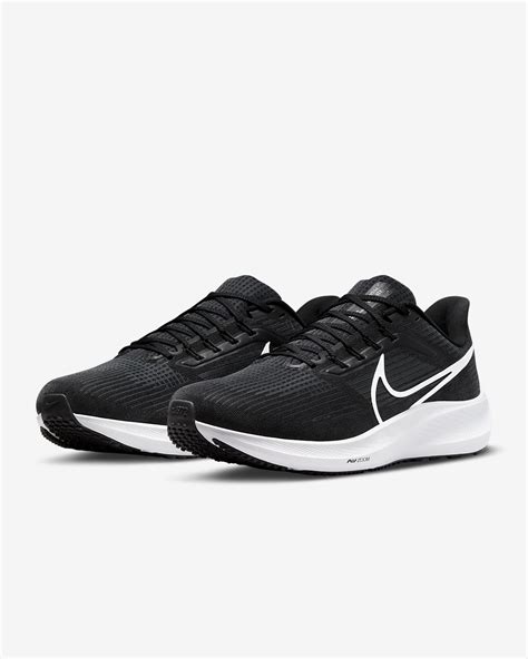 You'll Need at Least 200 for These Nike Running Shoes Worthly