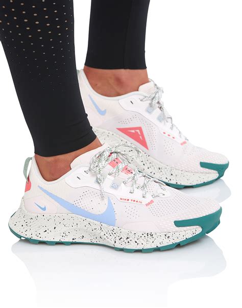 nike women pegasus trainer uk