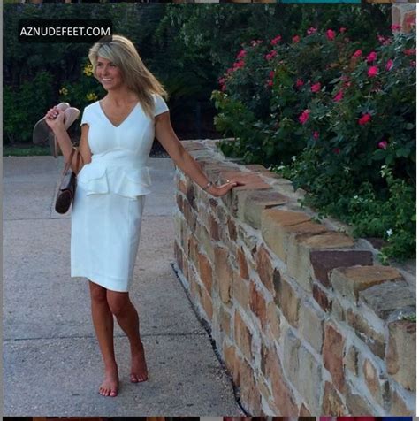 Nikki Dee Ray's Guide to Mastering Personal Branding