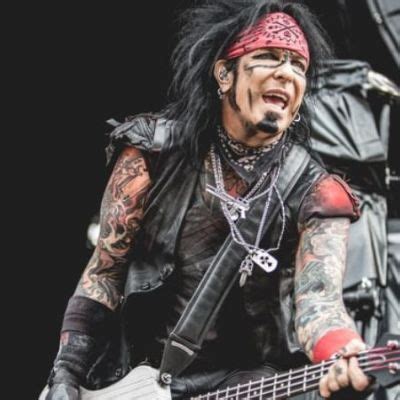 nikki sixx age