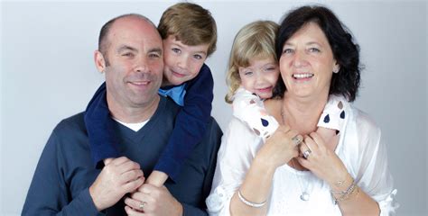 Der Tod: Nikki stirbt an seiner Krankheit