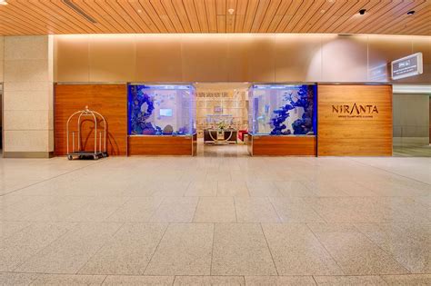 niranta airport transit hotel reviews