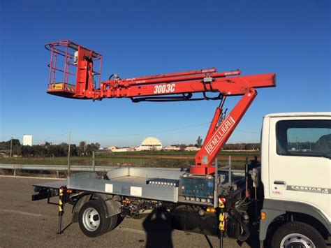 nissan cabstar piattaforma aerea scheda tecnica