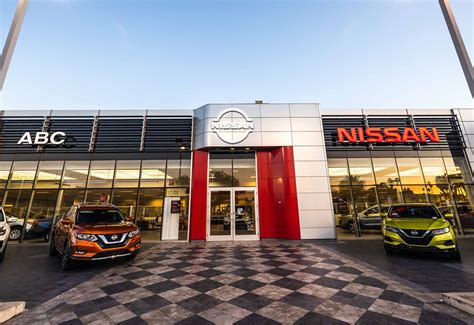 nissan dealership phoenix service