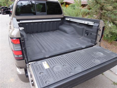 nissan frontier 2023 pro 4x bed size