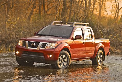 nissan frontier cars