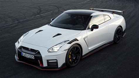 nissan gtr 2021 nismo edition supercar 0-60