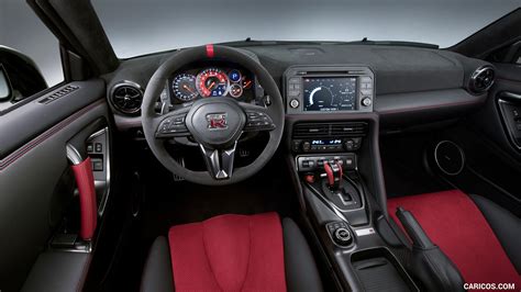 nissan gtr nismo interior