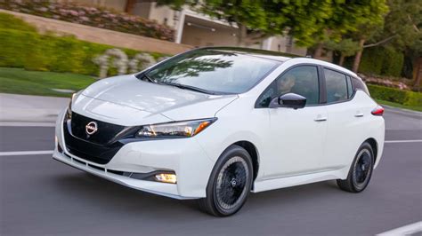 nissan leaf federal tax credit 2023