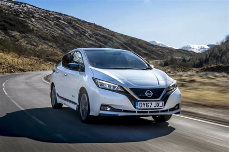 nissan leaf review uk