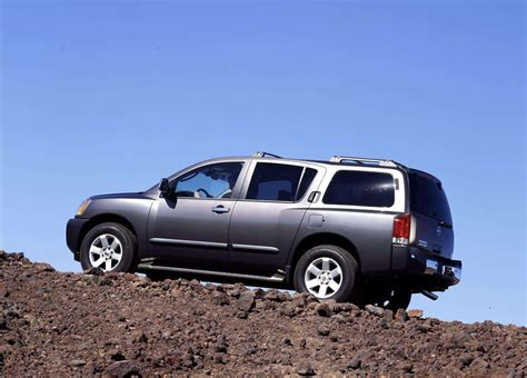 nissan pathfinder armada 2004