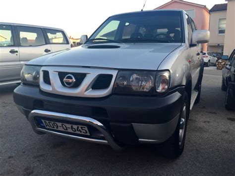 Nissan Terrano II 2.7 TD Elegance (2000) — Parts & Specs