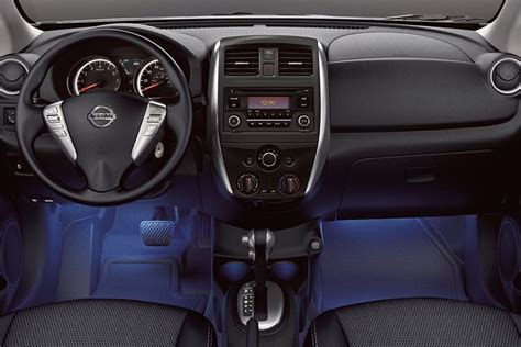 nissan versa 2015 interior