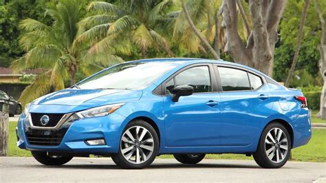 nissan versa reviews and problems