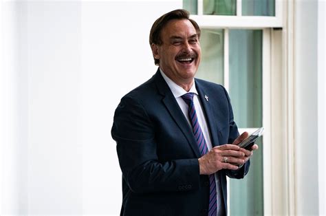 no criminal charges for mike lindell