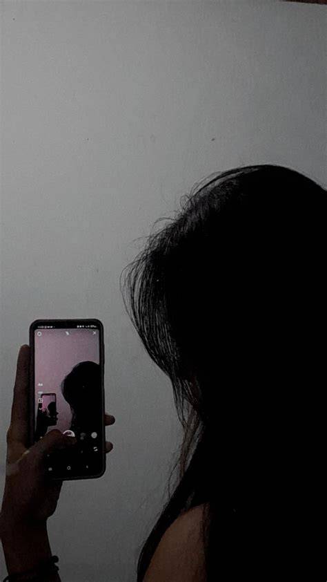 Guys Mirror Selfie No Face & Guys Mirror Selfie No Face in 2020
