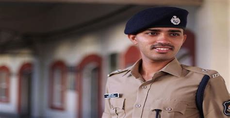 no. of ips officers in india