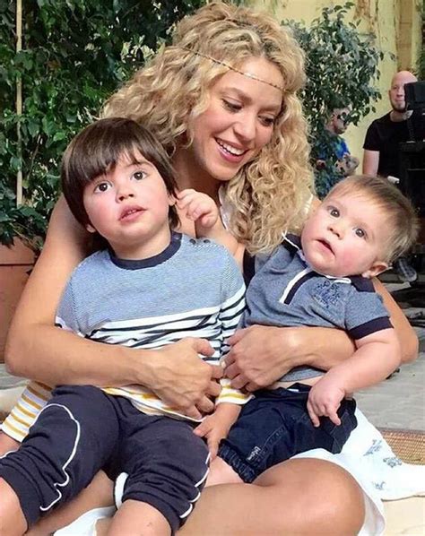 nombre de hijos de shakira