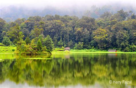 Keindahan Panorama di Danau Situ Patenggang Indonesia Traveler