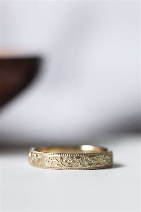 Non Stone Wedding Rings