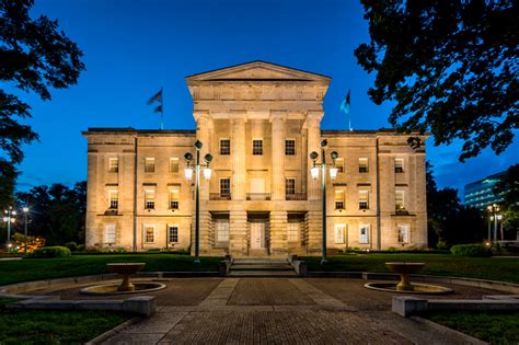 north carolina state capitol building tours