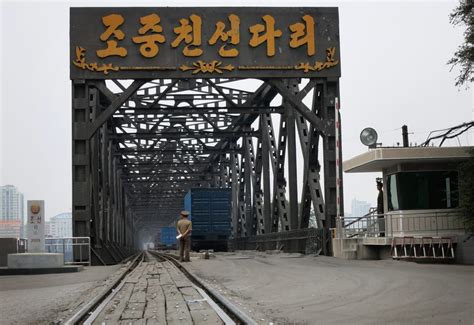 north korea china bridge