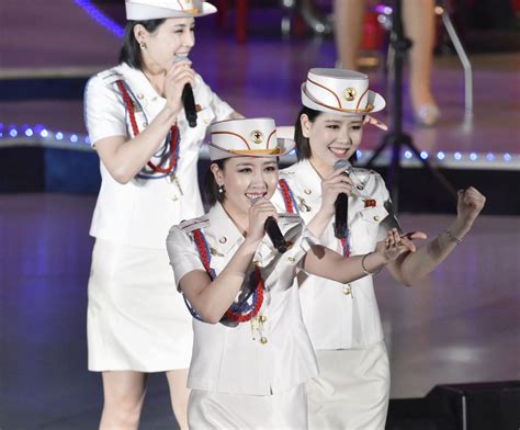 north korean girl band