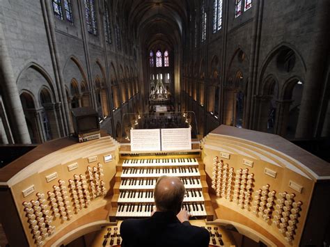 notre dame cathedral paris organ