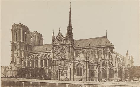 notre dame de paris histoire construction