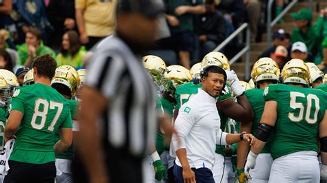 notre dame football game time