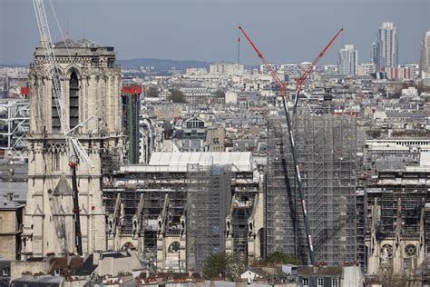 notre dame spire reconstruction