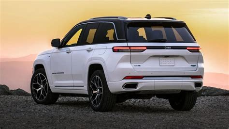 nova grand cherokee 2023